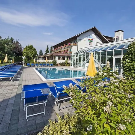 Golf-tennis-wellnesshotel Mori 4*