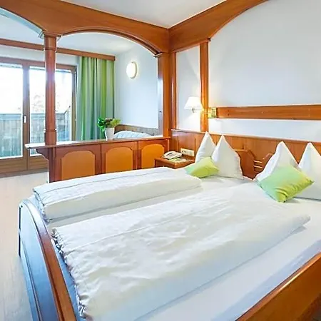 Golf-tennis-wellnesshotel Mori 4*