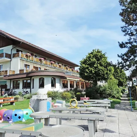 Отель Golf-tennis-wellnesshotel Mori Санкт-Канциан