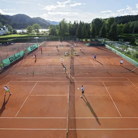 Hotel Golf-tennis-wellnesshotel Mori 4*