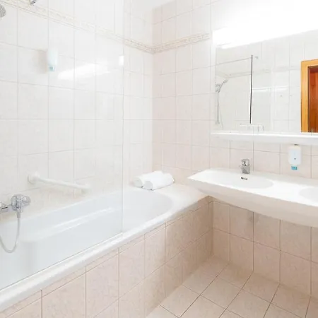 Golf-tennis-wellnesshotel Mori 4* Sankt Kanzian am Klopeiner See